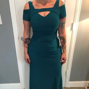 Beautiful Nightway Formal Dress Size 8